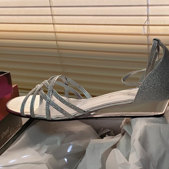 Easy Street Tarrah Evening Sandals, Silver - Picture 3 of 4